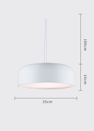 Iluminación creativa para la mesa del comedor nórdica