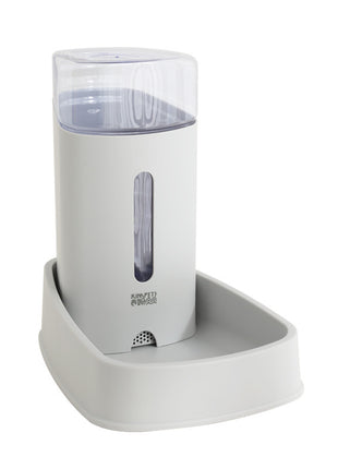 Cat pet waterer