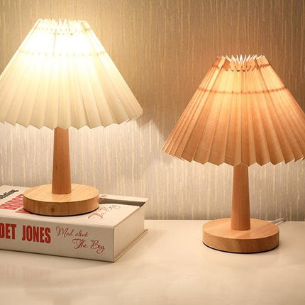 Vintage Pleated Table Lamp