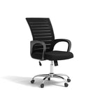 Silla giratoria con estructura negra / 14 piezas