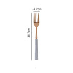 Tenedor de mesa gris