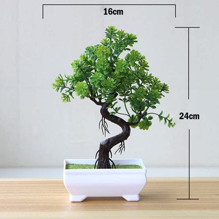 Plantas arbóreas pequeñas artificiales en macetas verdes
