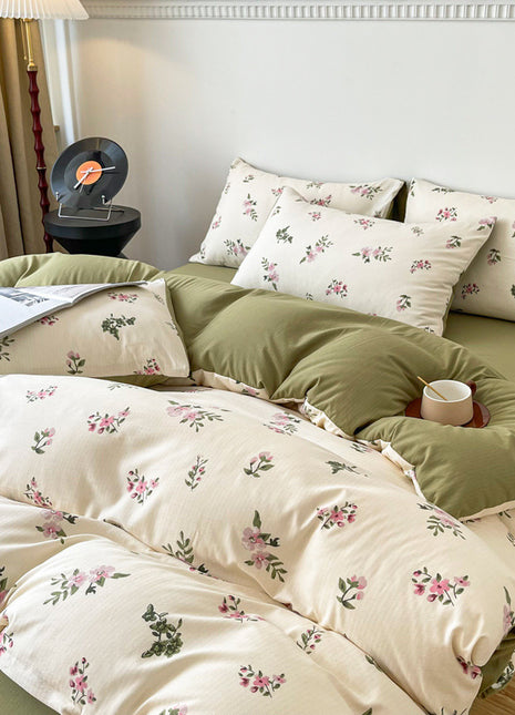 Juego de cama de cuatro piezas con edredón y sábanas de jacquard